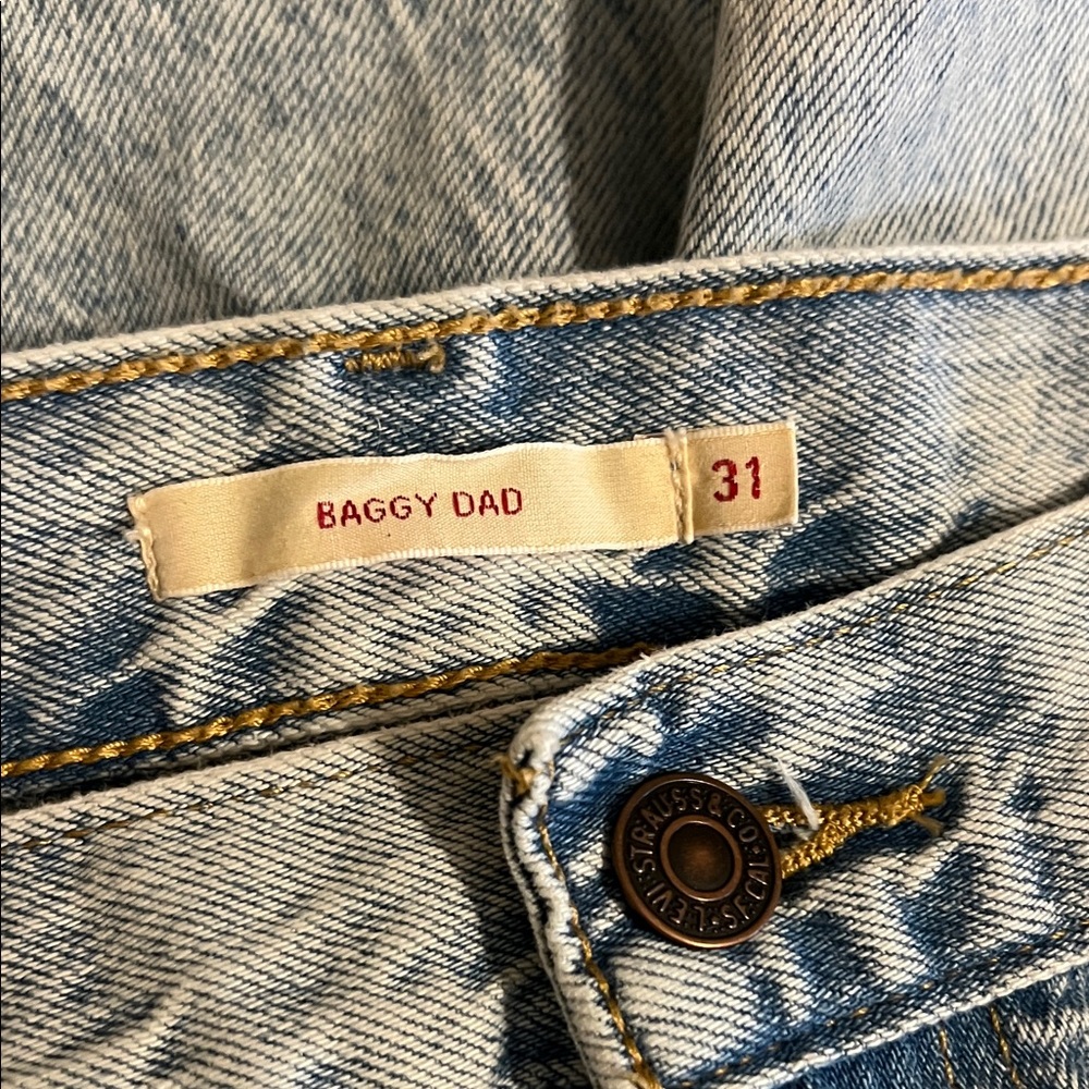 Levi's Women's Light Blue Boyfriend Jeans - Picture 3 of 5